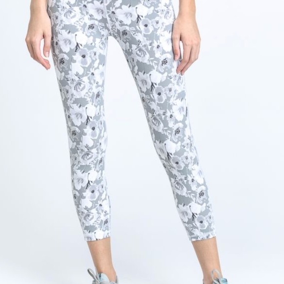 HIGH WAIST FLORAL CAPRI LEGGING (PETITES) - Picture 1 of 6